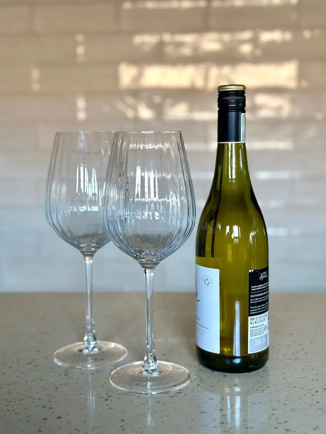 Elyra Wine Glasses Set